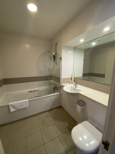 Bathroom 5, Roffey Park Venue, West Sussex