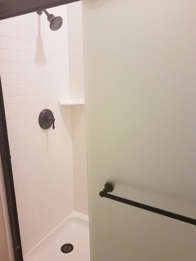 Bathroom 4, Best Western Plus Dutch Haus Inn and Suites, Mahoning