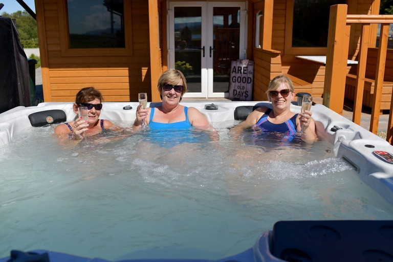 Sport & Beauty 5, Dulrush Fishing Lodge and Guesthouse, Fermanagh and Omagh
