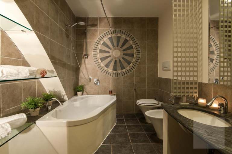 Bathroom 4, Capri Moon Guest House, Florence