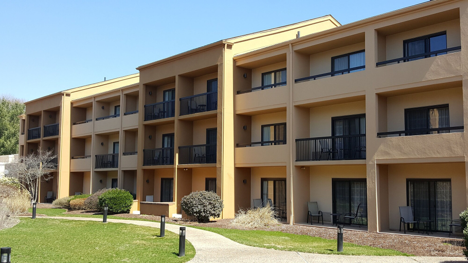 Exterior & Views 2, Courtyard New Haven Wallingford, New Haven