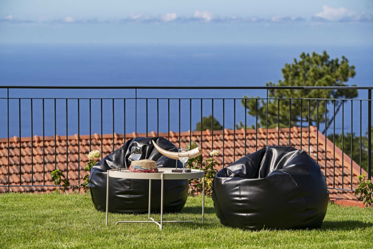 Others 5, Felicidade Rocha II - For Families, With a Pool, Calheta