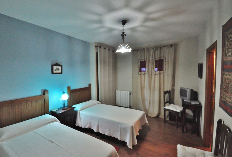 Bedroom 3, Hotel Rural Aguallevada, Zamora