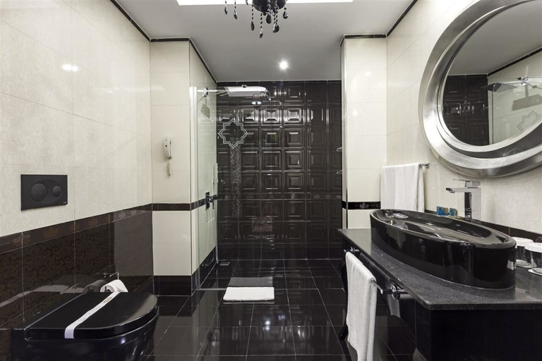 Bathroom 4, Karmir Resort & Spa - Ultra All Inclusive, Kemer