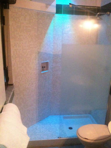 Bathroom 5, Hotel Bellevue del Golfo, Palermo