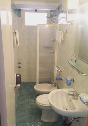 Bathroom, Hotel Antares, Napoli