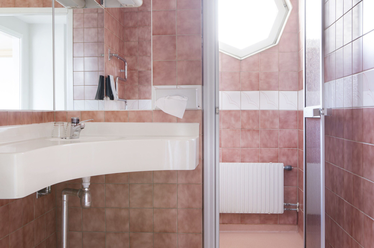 Bathroom 4, Comfort Hotel Arctic, Luleå
