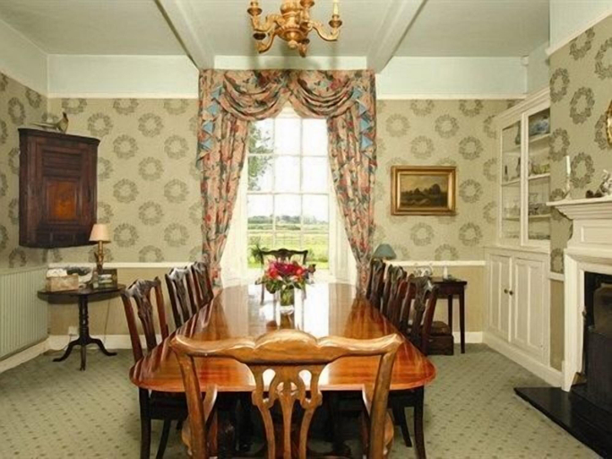 Others 5, The Grange, Lincolnshire