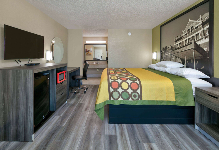 Bedroom 3, Super 8 by Wyndham Mobile/Tillmans Corner, Mobile