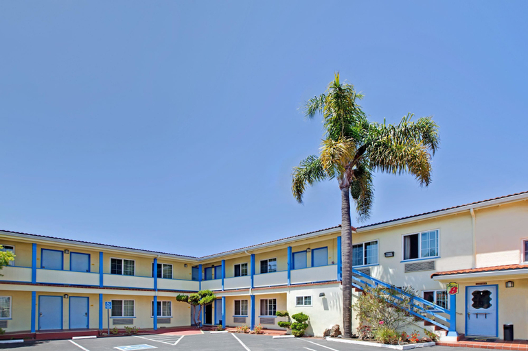 Exterior & Views 1, Super 8 by Wyndham Berkeley, Alameda