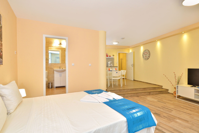 Bedroom 2, Central Studio 2, Burgas