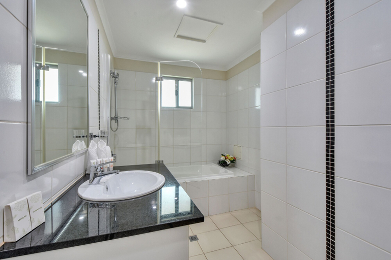 Bathroom 5, Argus Apartments Darwin, Darwin