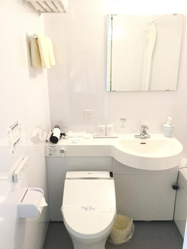 Bathroom 5, Hotel Marine World, Nagasaki