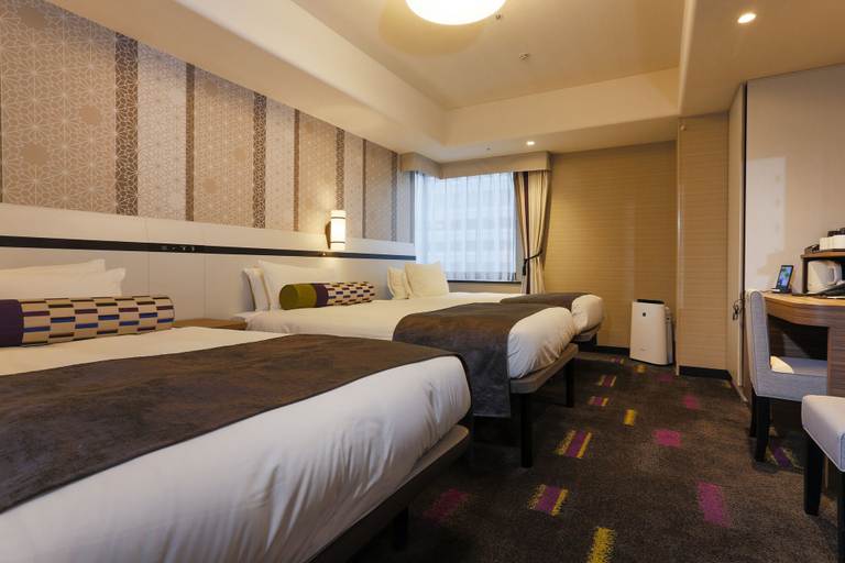 Bedroom 2, Hotel Monterey Le Frere Osaka, Osaka
