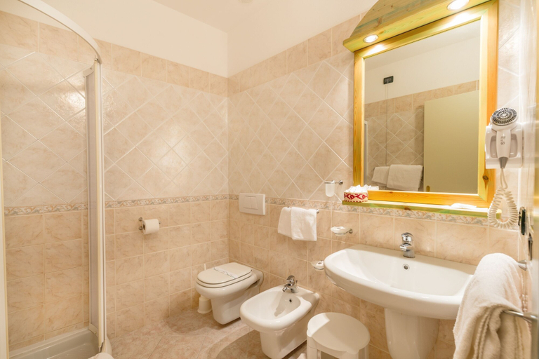 Bathroom 4, Hotel Rosa Dei Venti, Sassari