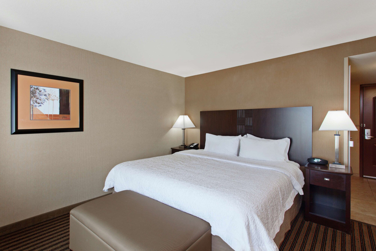 Bedroom 3, Hampton Inn & Suites Fresno-Northwest, Fresno