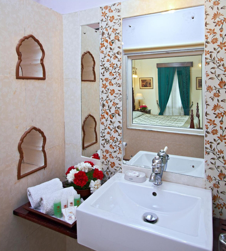 Bathroom 4, Hotel Mandawa Haveli, Jaipur