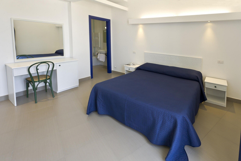 Bedroom 3, Hotel Eden, Napoli