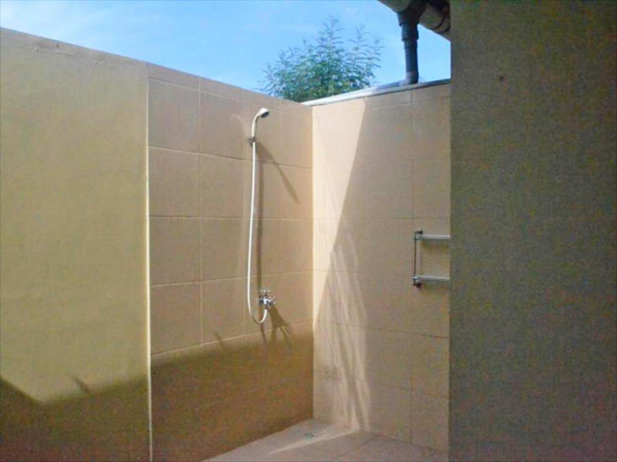 Bathroom 3, Wisma Bunda 1, Lombok