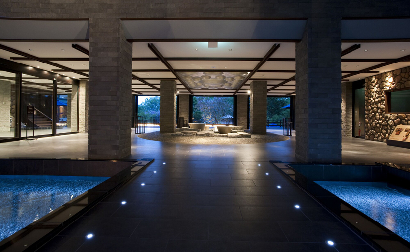 Lake Shikotsu Tsuruga Resort Spa MIZU no UTA, Chitose