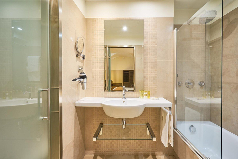 Bathroom 4, Hotel Eurostars Patios de Córdoba, Córdoba