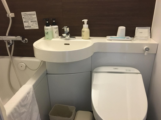 Bathroom 4, KKR Hotel Nagoya, Nagoya