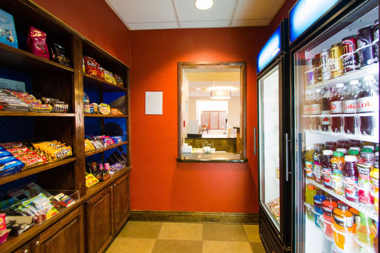 Food & Drinks 5, Hampton Inn & Suites Natchez, Adams