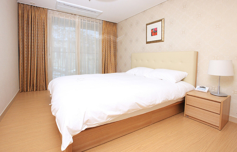 Bedroom 3, High1 Condominium, Jeongseon