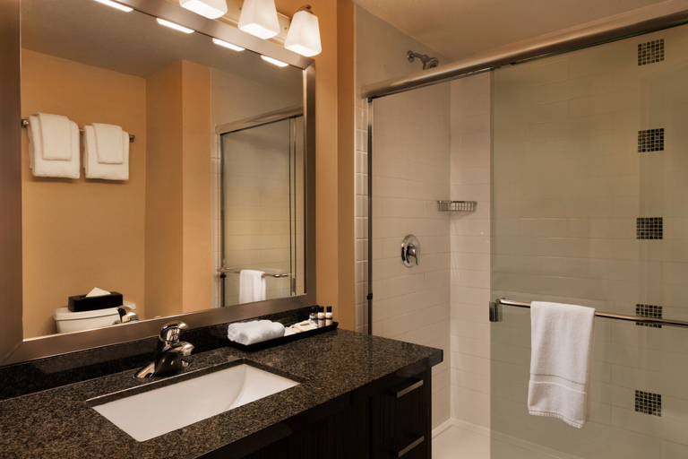 Bathroom 4, Executive - The Inn at Whistler Village, Squamish-Lillooet