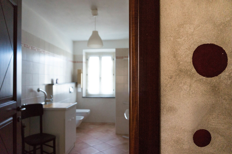 Bathroom 5, B&B La Buonora, Cuneo
