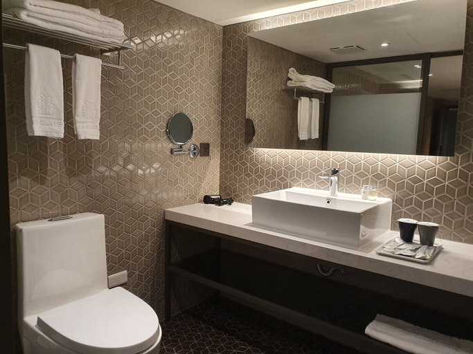 Bathroom 5, City Suites Taoyuan Station, Taoyuan