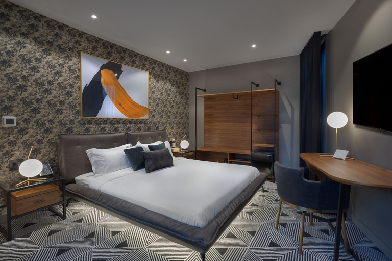 Bedroom 3, Hôtel St-Thomas, Montréal