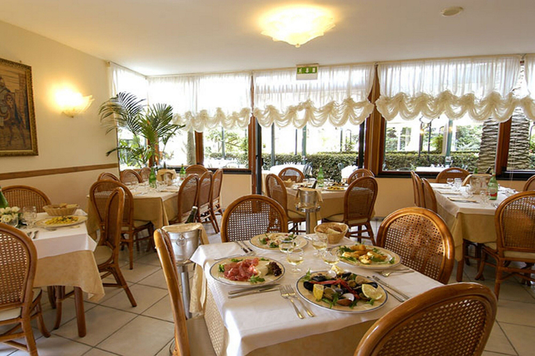 Food & Drinks 5, Hotel Eden, Napoli