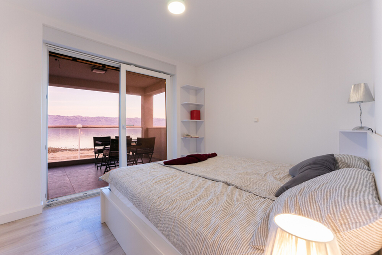 Bedroom 2, Apartment Losacker, Vir