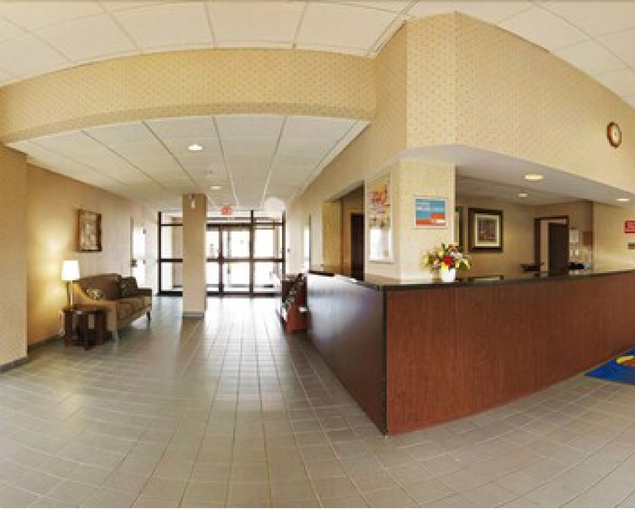 Others 5, Econo Lodge, Lanark