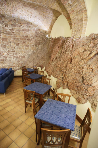Food & Drinks 5, La Rocca, Perugia