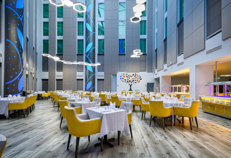 Food & Drinks 5, Atrium Hotel Heathrow, London