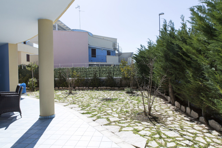 Others 5, Eden Village, Barletta-Andria-Trani