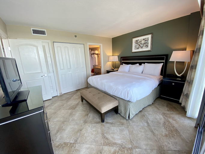 Bedroom 3, Radisson Suite Hotel Oceanfront, Brevard