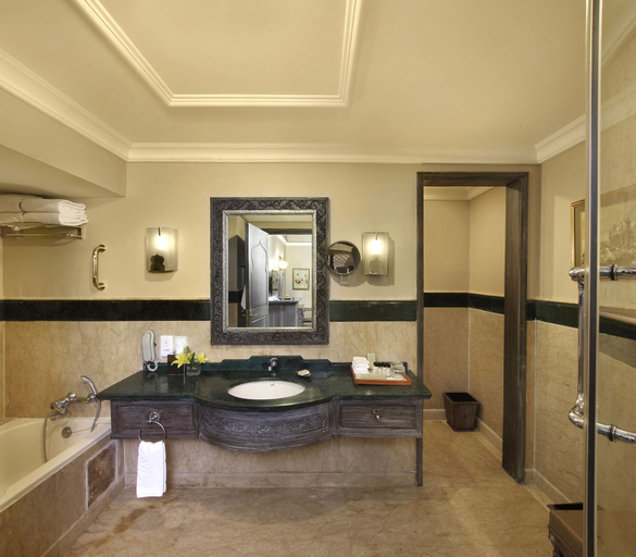 Bathroom 5, Taj Hari Mahal Jodhpur, Jodhpur