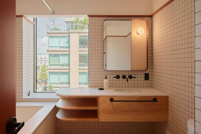Bathroom 5, Ace Hotel Toronto, Toronto