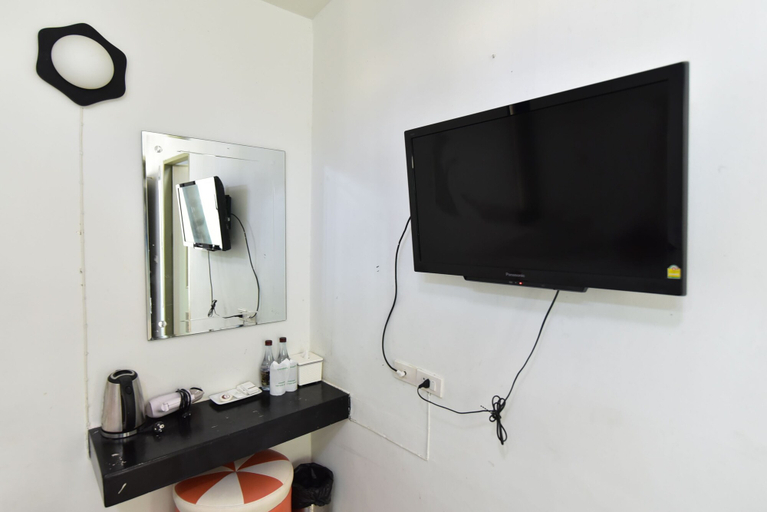 Bathroom 4, Harmony Bed & Bakery, Muang Satun