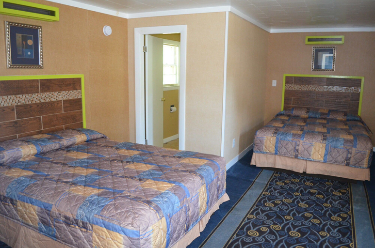 Bedroom 3, Carleton Circle Motel Falmouth, Barnstable