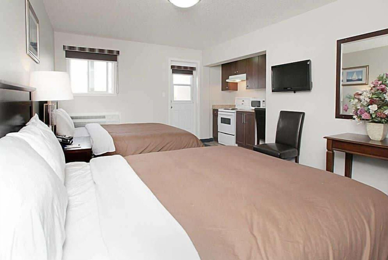 Bedroom 3, Travelodge by Wyndham Wetaskiwin, Division No. 11