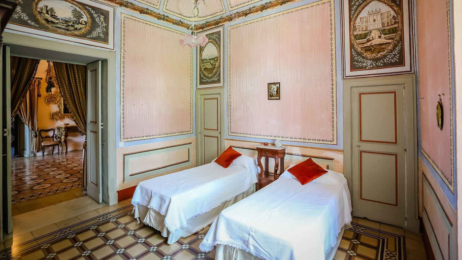 Bedroom 2, Villa Meo Evoli, Bari