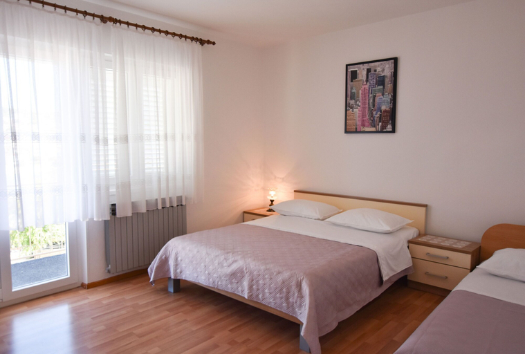 Bedroom 3, Apartments Zdenka, Primošten