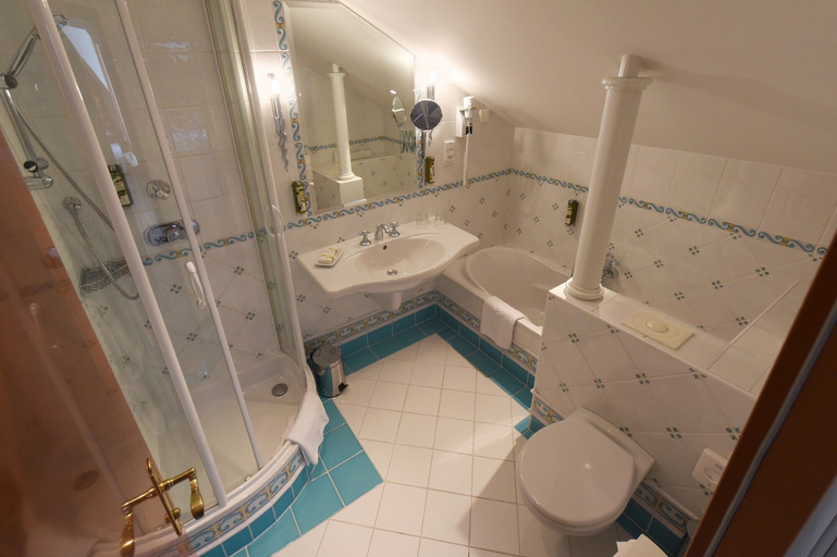 Bathroom 4, Hotel Am Schubertring, Wien