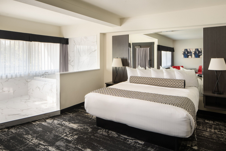 Bedroom 4, Centennial Hotel Spokane, Spokane