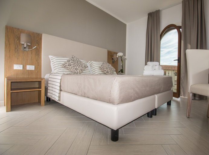 Bedroom 3, Hotel Maria, Olbia-Tempio