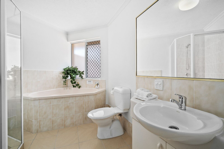 Bedroom 5, Markham Court, Gold Coast